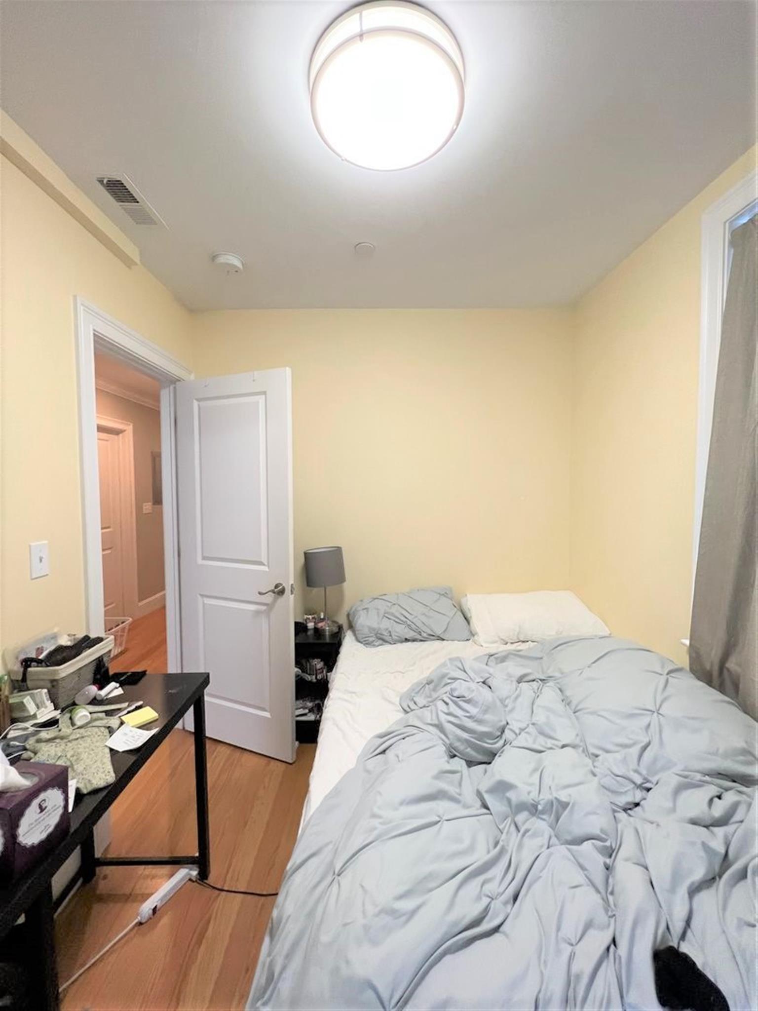 183 River St, Cambridgeport