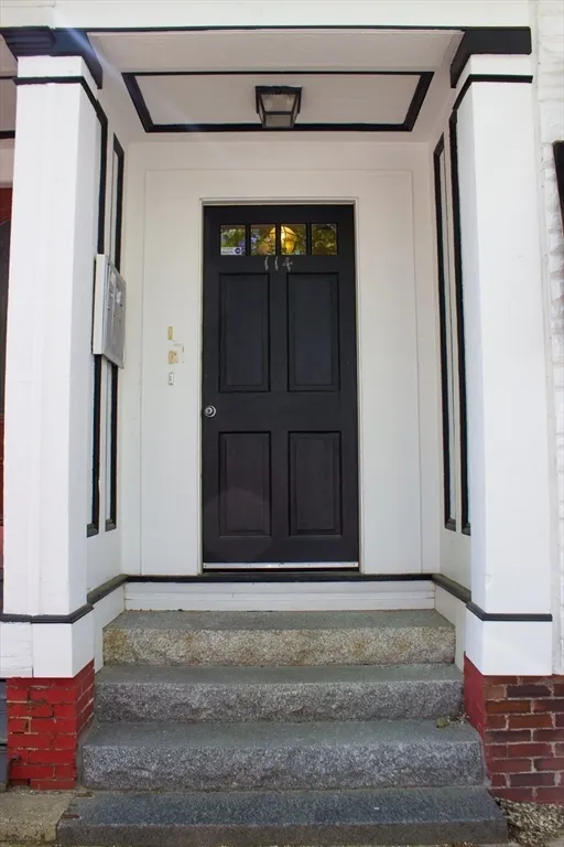 114 Thorndike St, East Cambridge