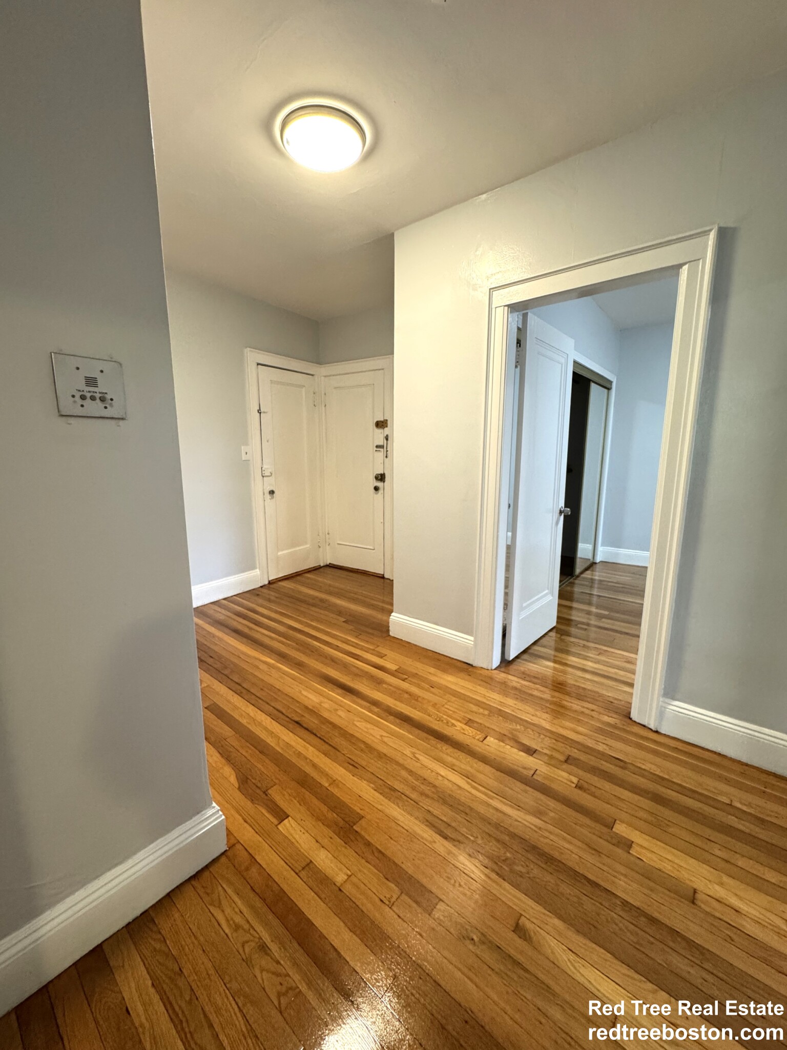 52 Strathmore Rd, Brighton