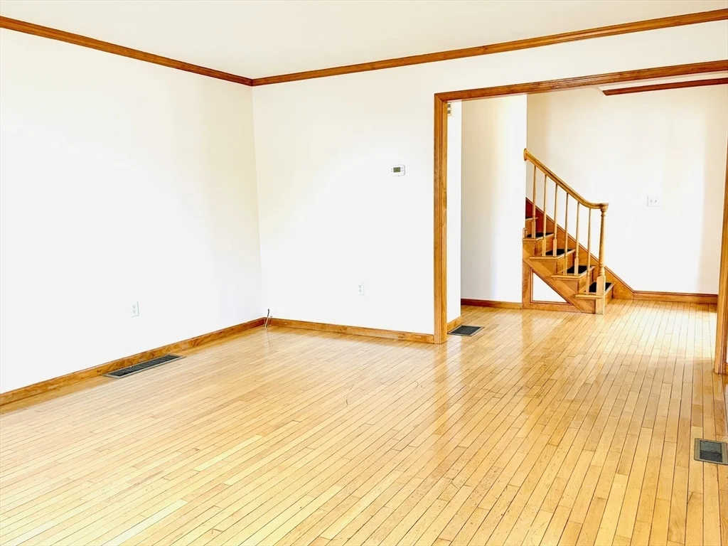 1693 Main St, Weymouth