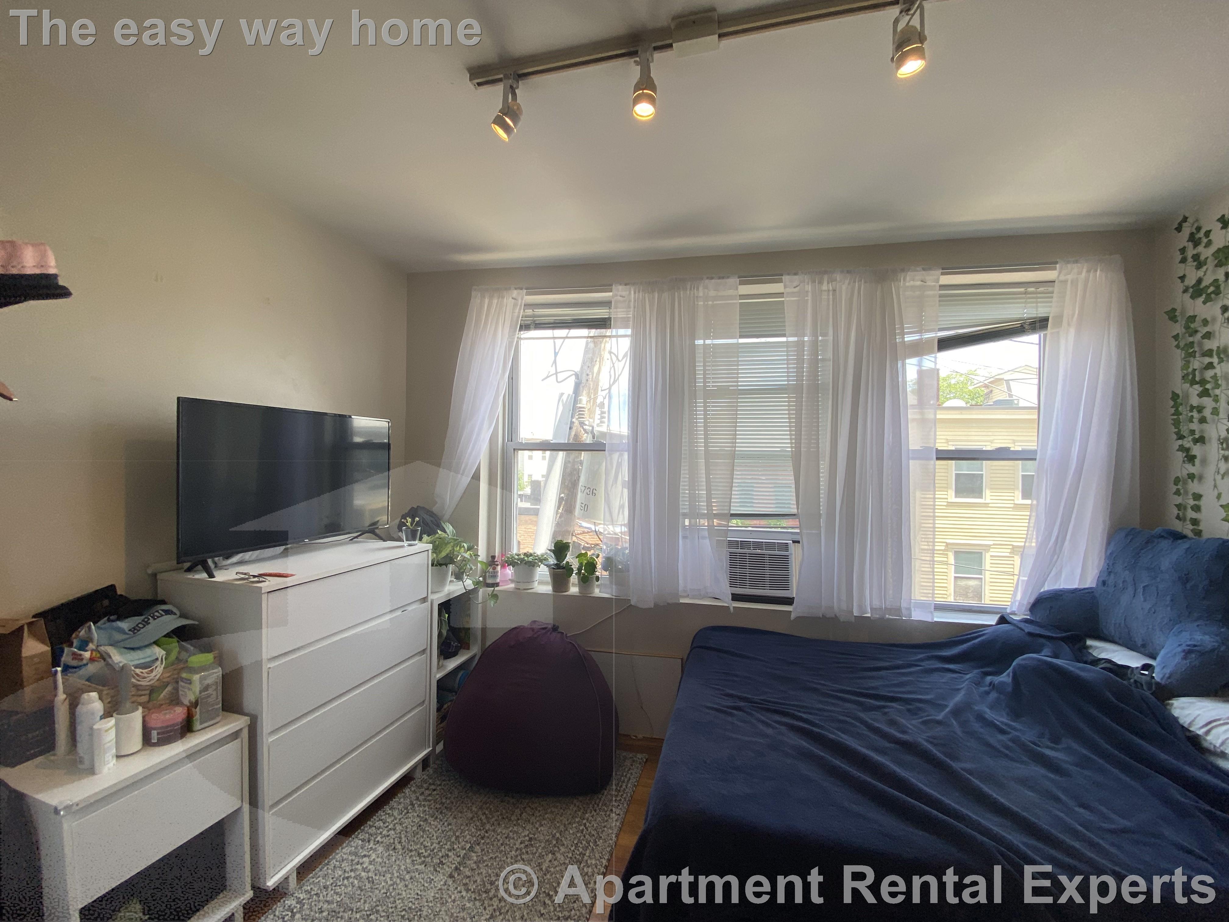 54 Kelly Rd, Central Square