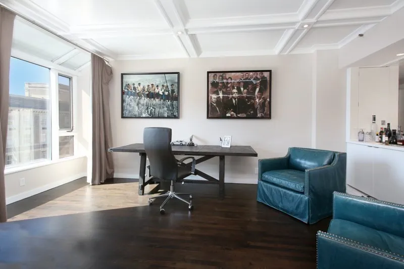 220 Boylston St, Downtown