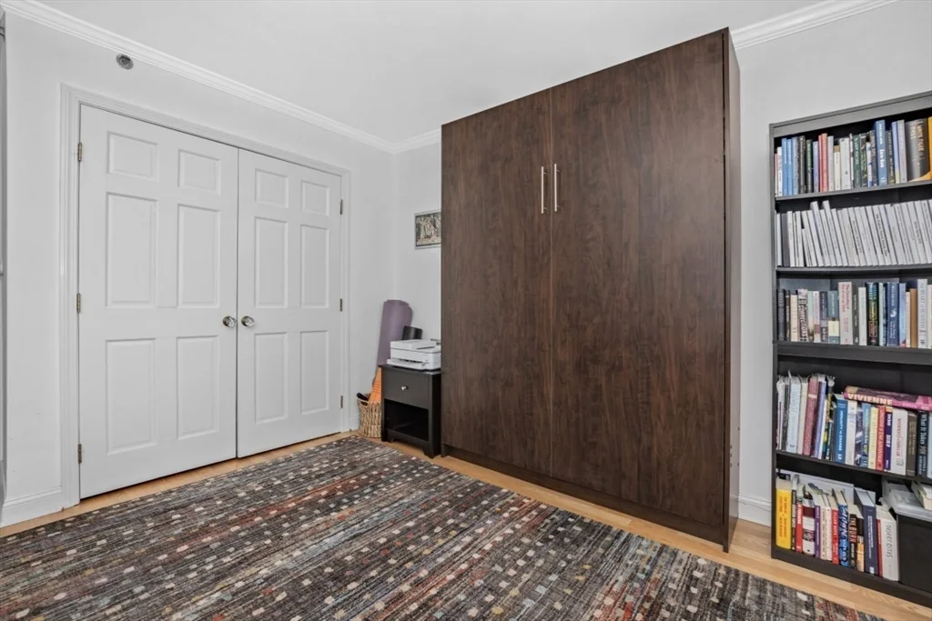 8 Museum Way, East Cambridge