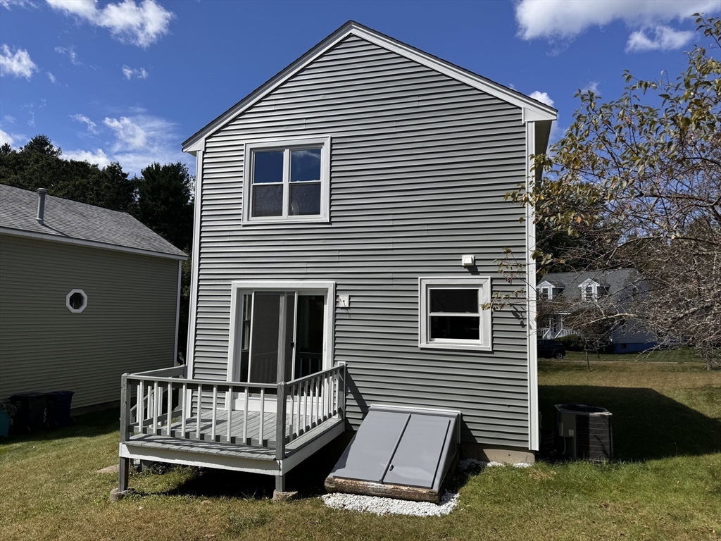 47 Wyman Rd, Collinsville