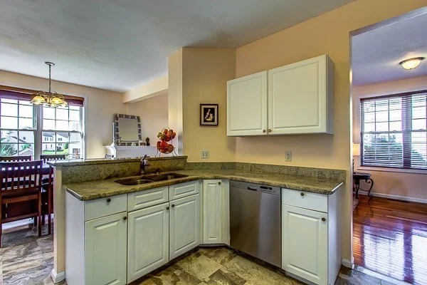92 Odonnell Ave, Shrewsbury
