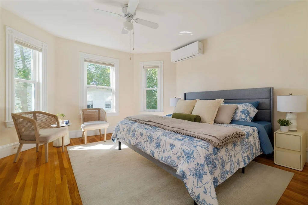 87 College Ave, Medford