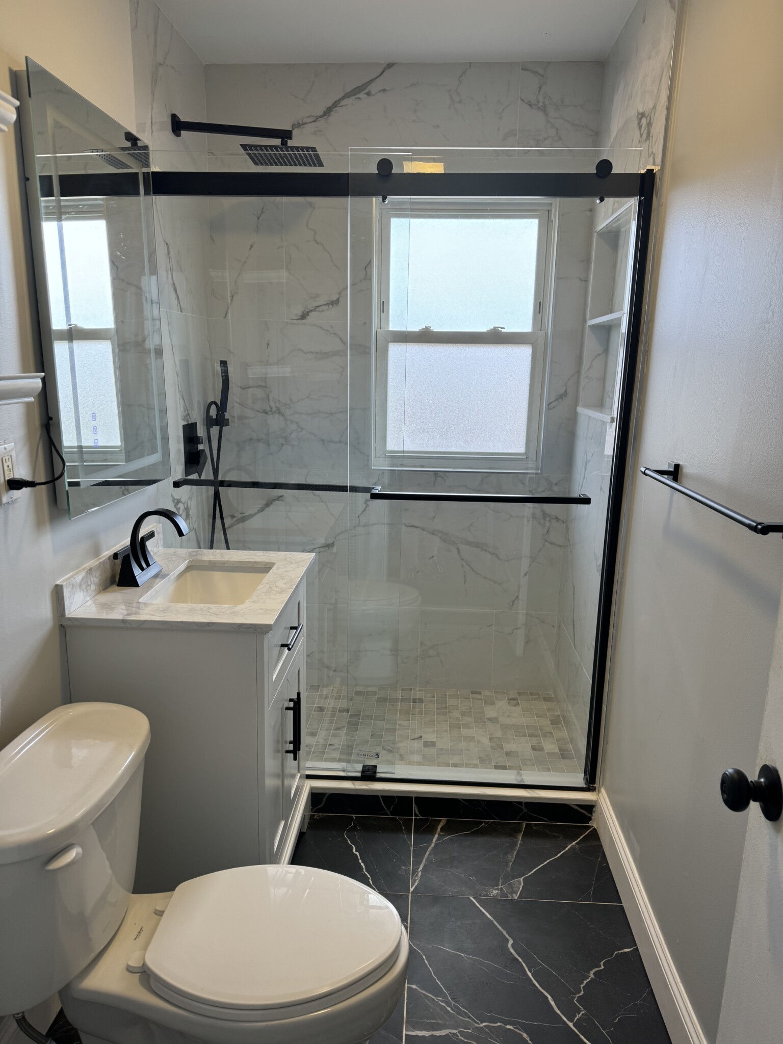 14 Hazelwood St, Roxbury