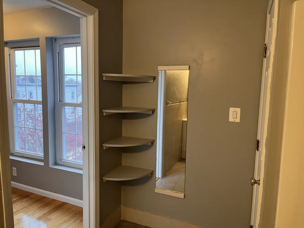 242 Park Ave, Revere
