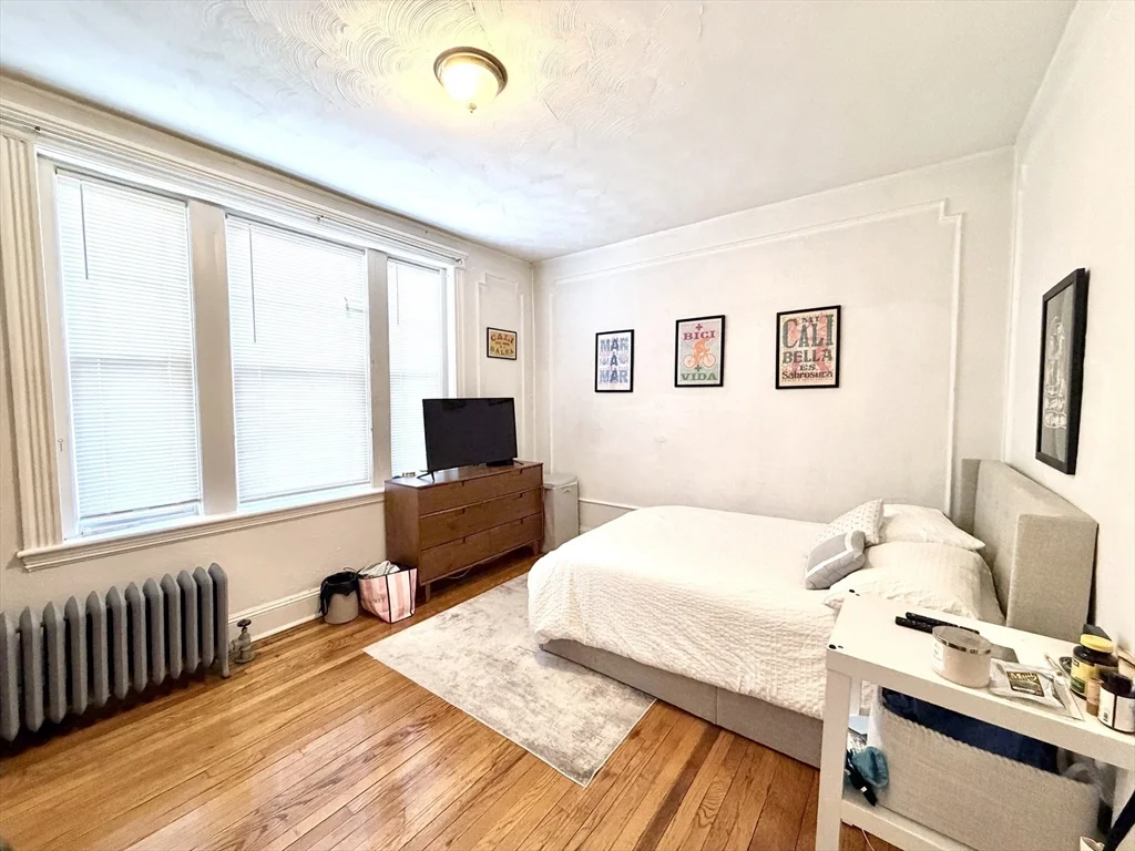 7 Devotion St, Coolidge Corner