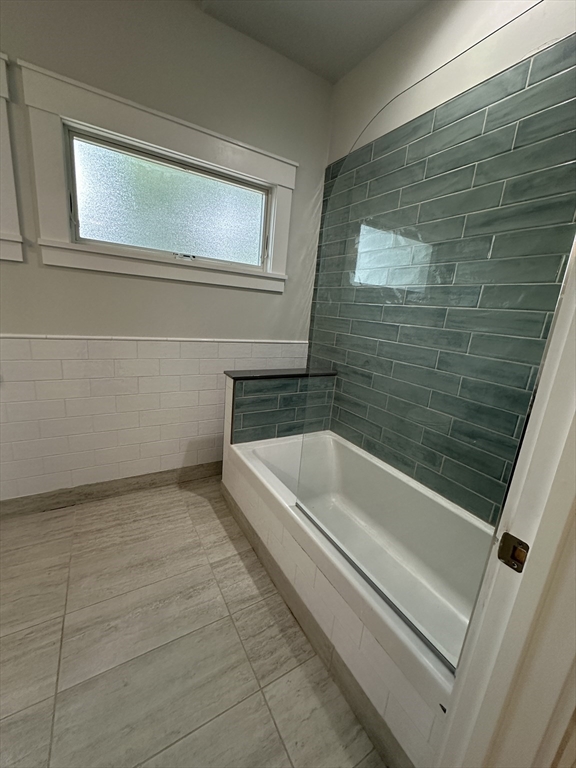 90 Bartlett St, Winter Hill