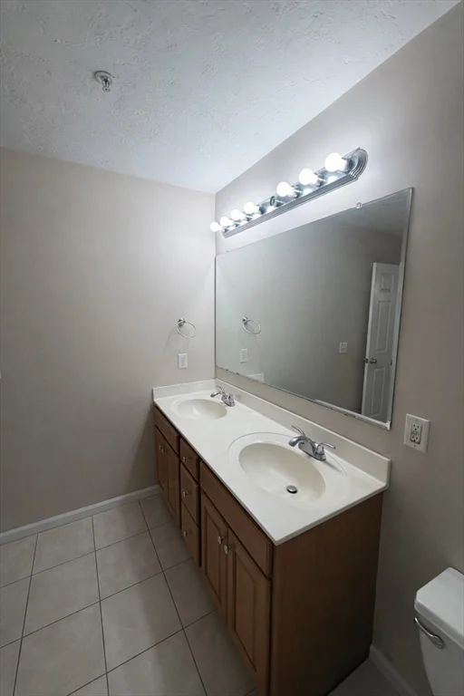 75 Lebeaux Dr, Edgemere