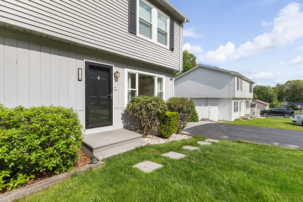 10 Paris Ave, Worcester