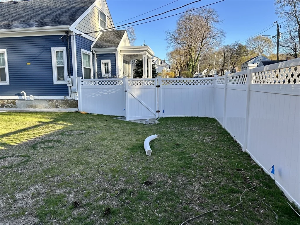 14 Fairview Rd, Lynnfield