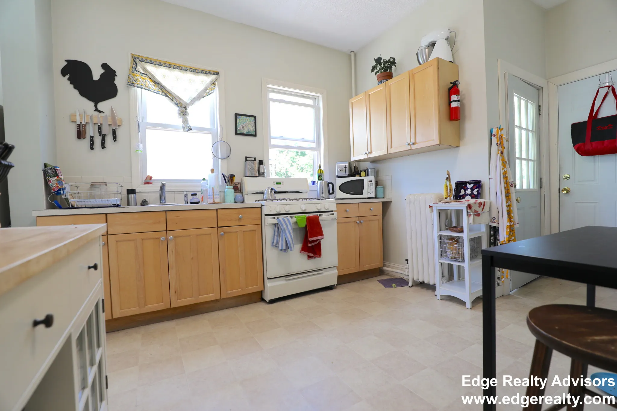 77 Easton St, Allston