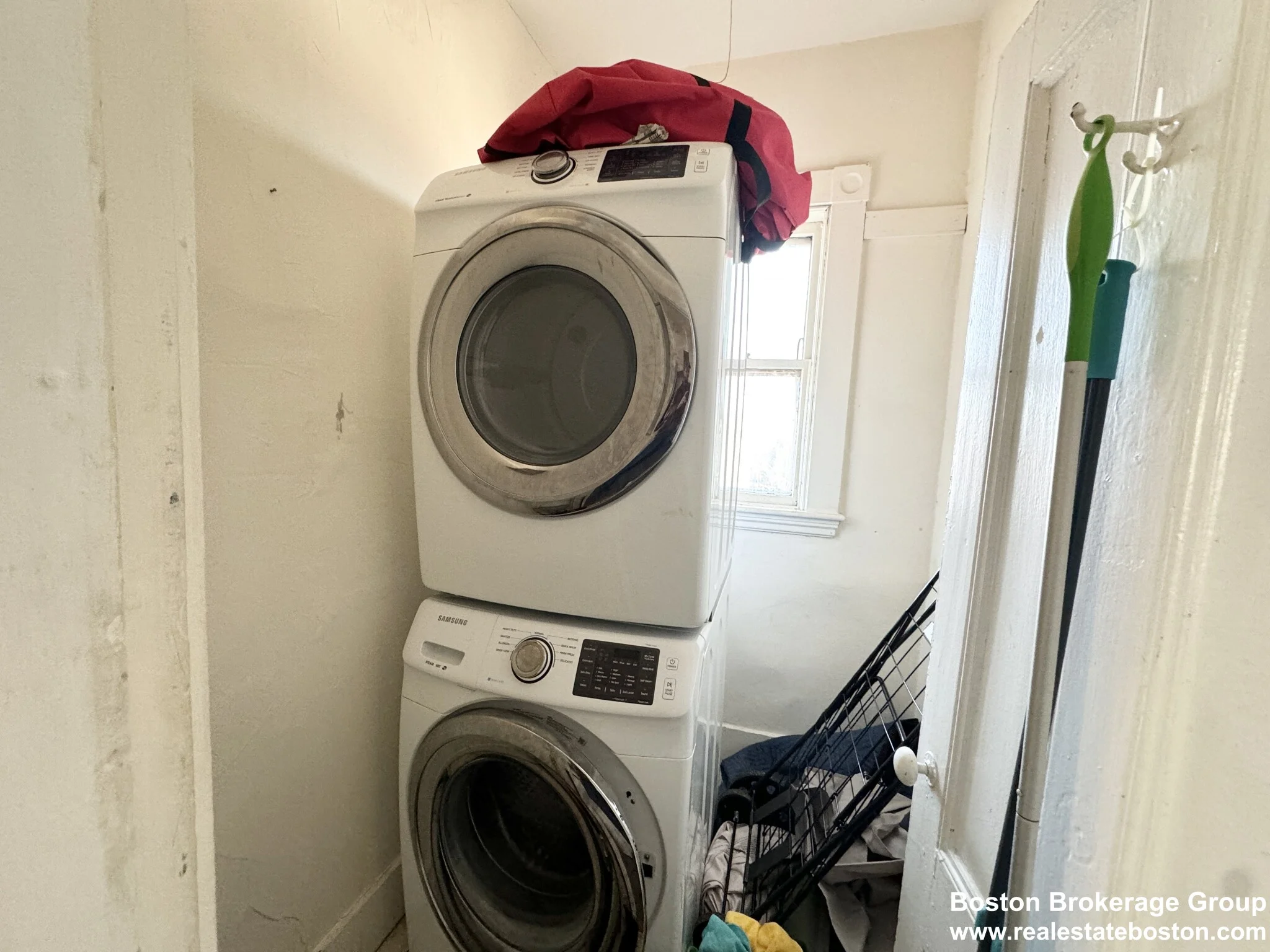 10 Wave Ave, Dorchester