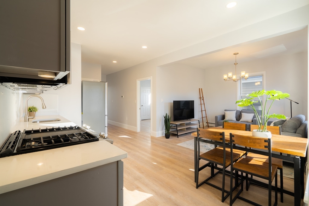 322 Hurley St, East Cambridge