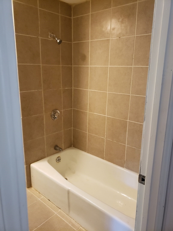 296 Emerson Ave, Hampstead