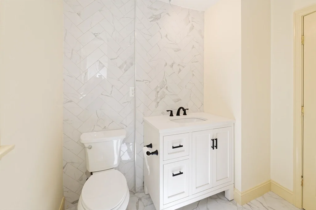 48 Westbrook Rd, Northborough