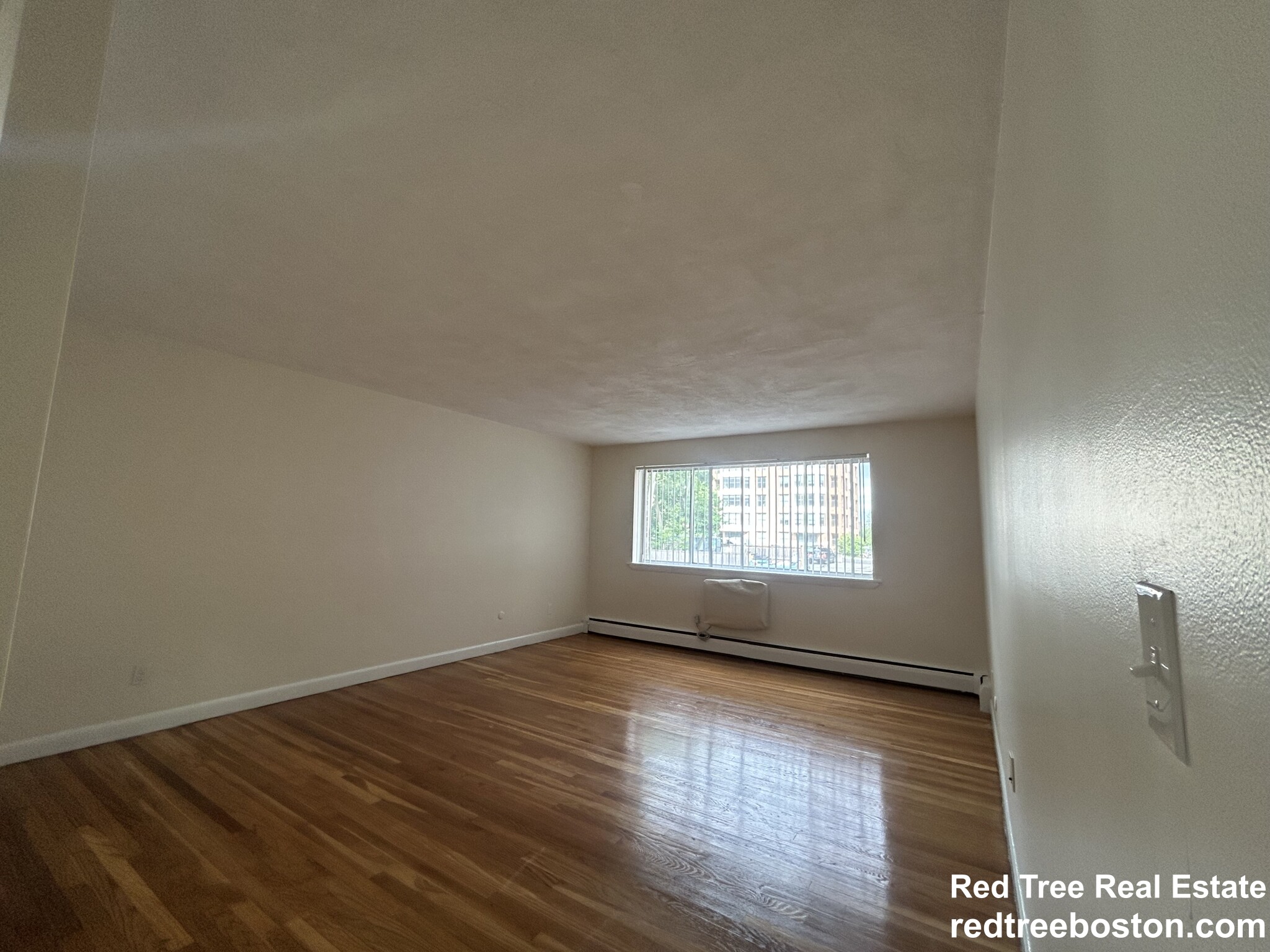 84 Gardner St, Allston