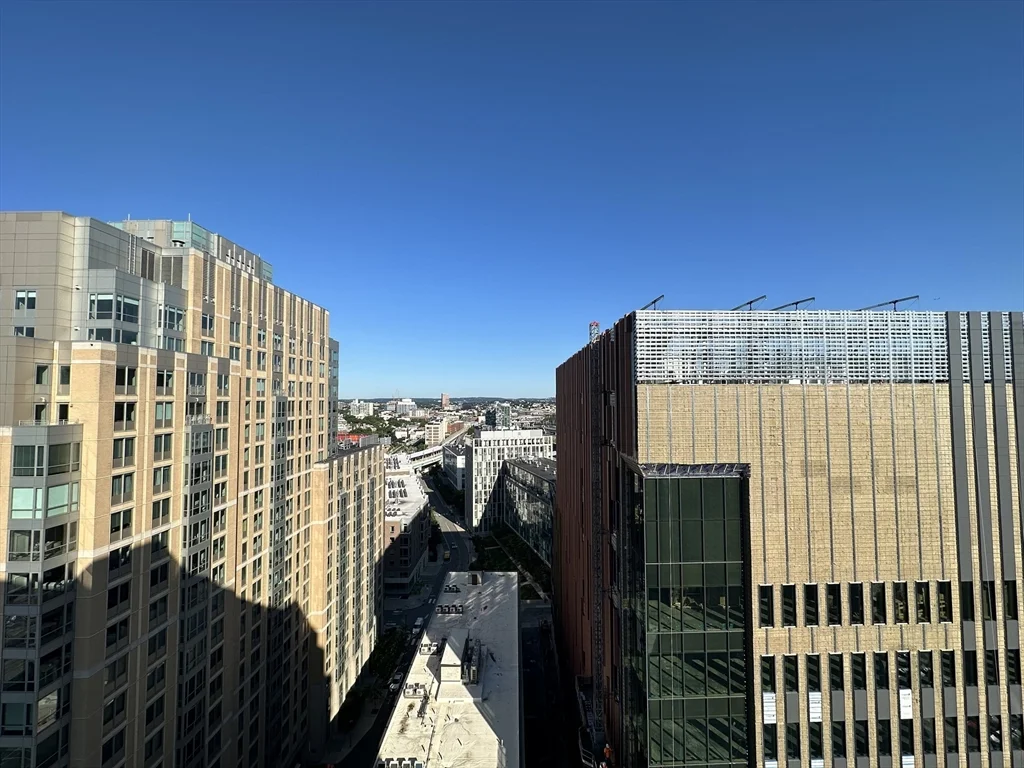 8 Museum Way, East Cambridge