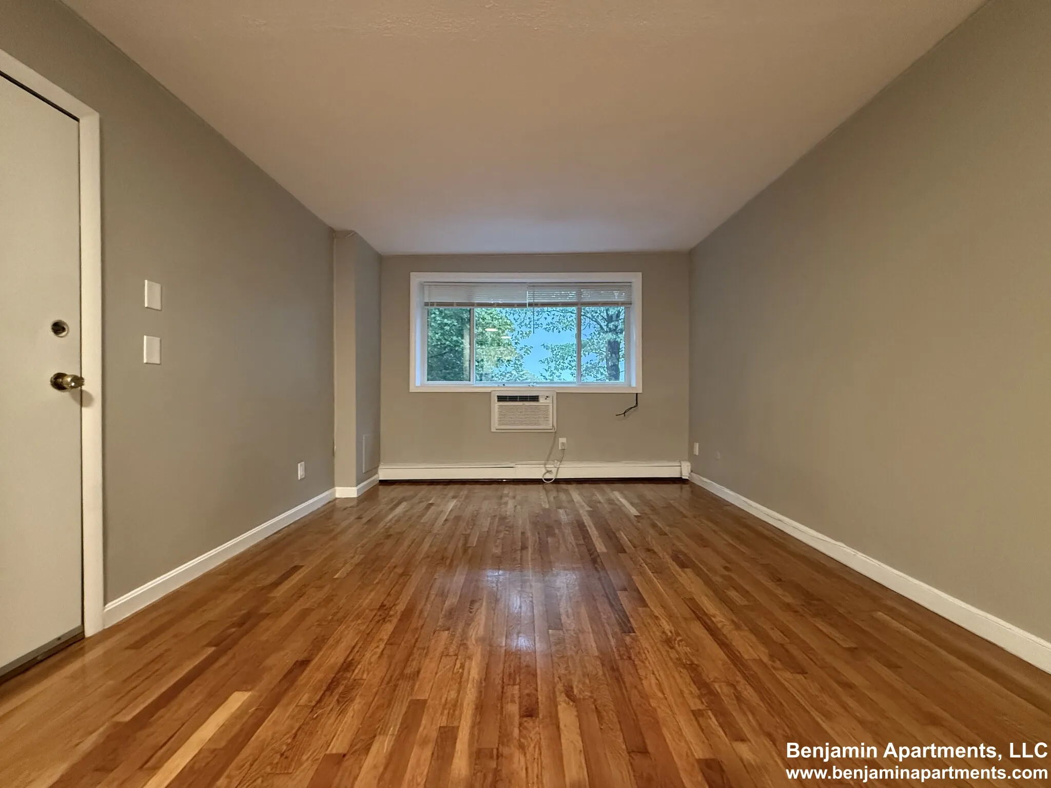 226 Parker Hill Ave, Mission Hill