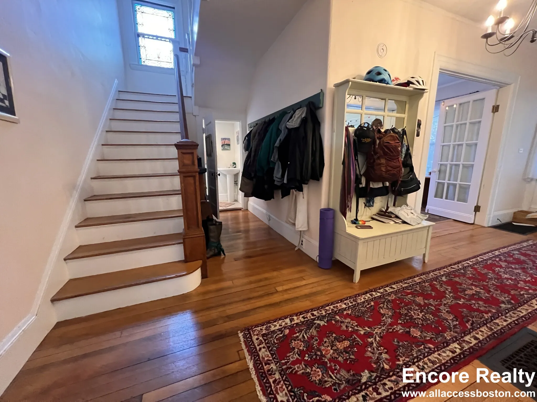 9 Kenwood St, North Brookline