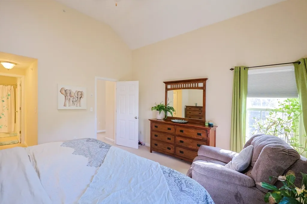 8 Patriots Blvd, Hopkinton