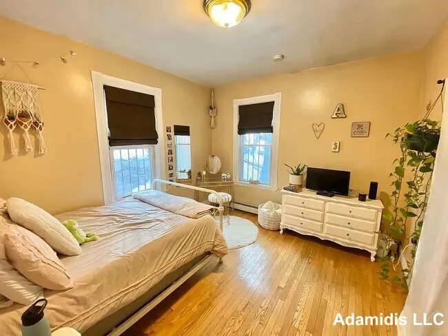 8 Eldora St, Mission Hill