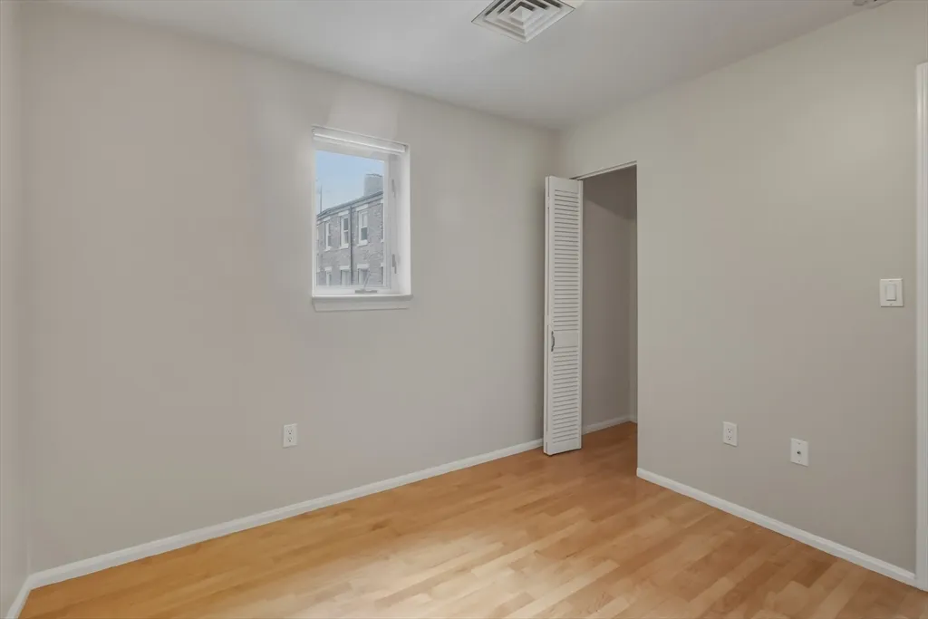 350 North, North End