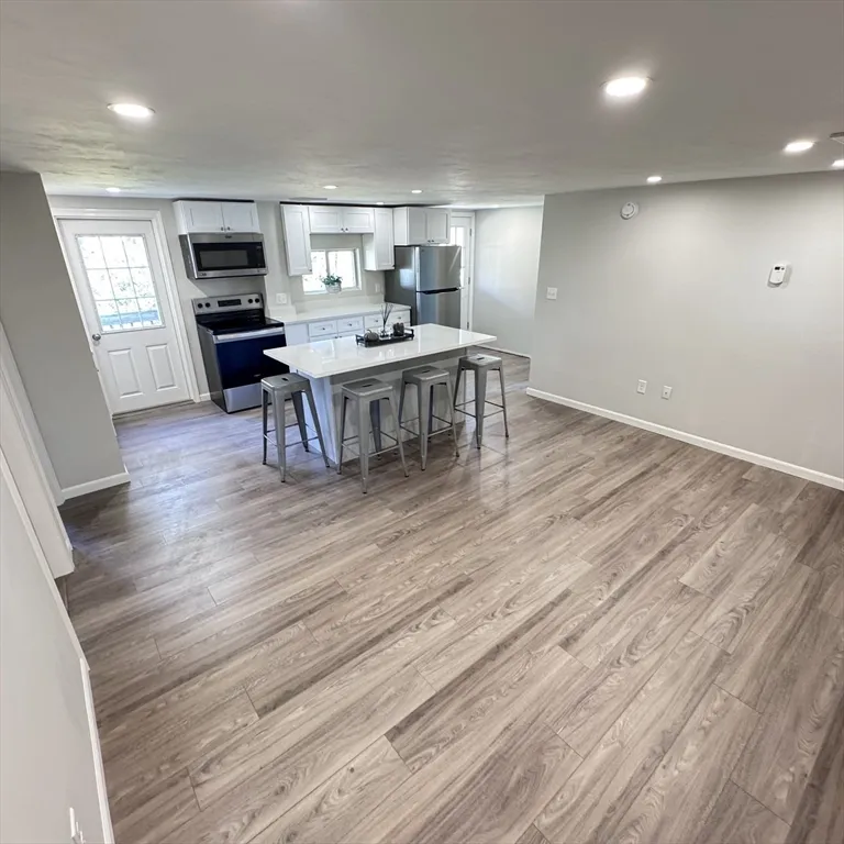 131 Worcester Providence Turnpike, Millbury