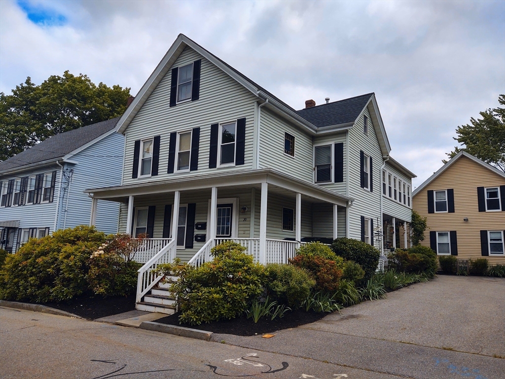 20 Fay Ct, Marlborough