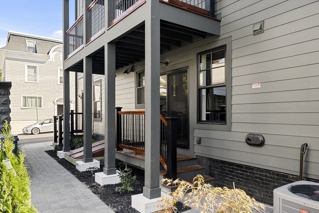 99 5th St, East Cambridge