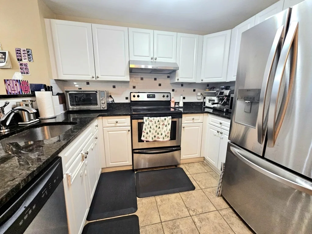 10 Seaport Dr, Marina Bay