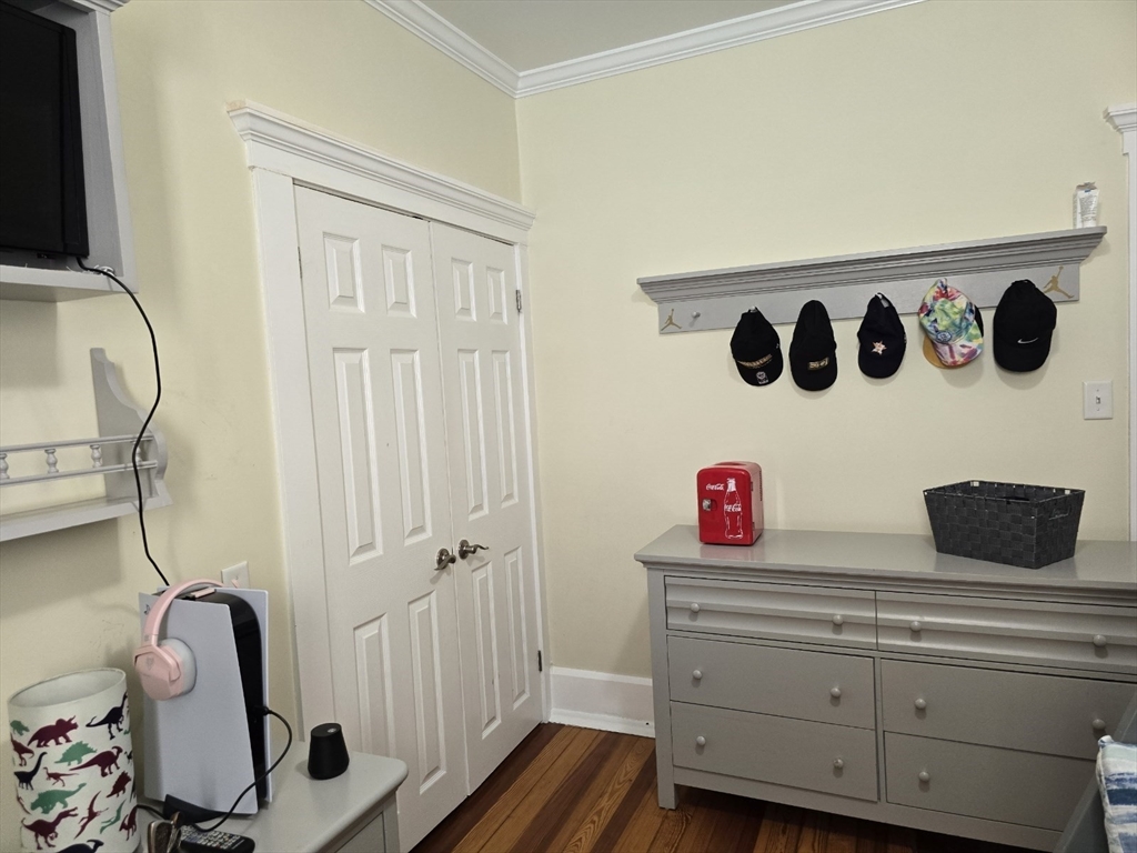 66-68 Valentine St, South End