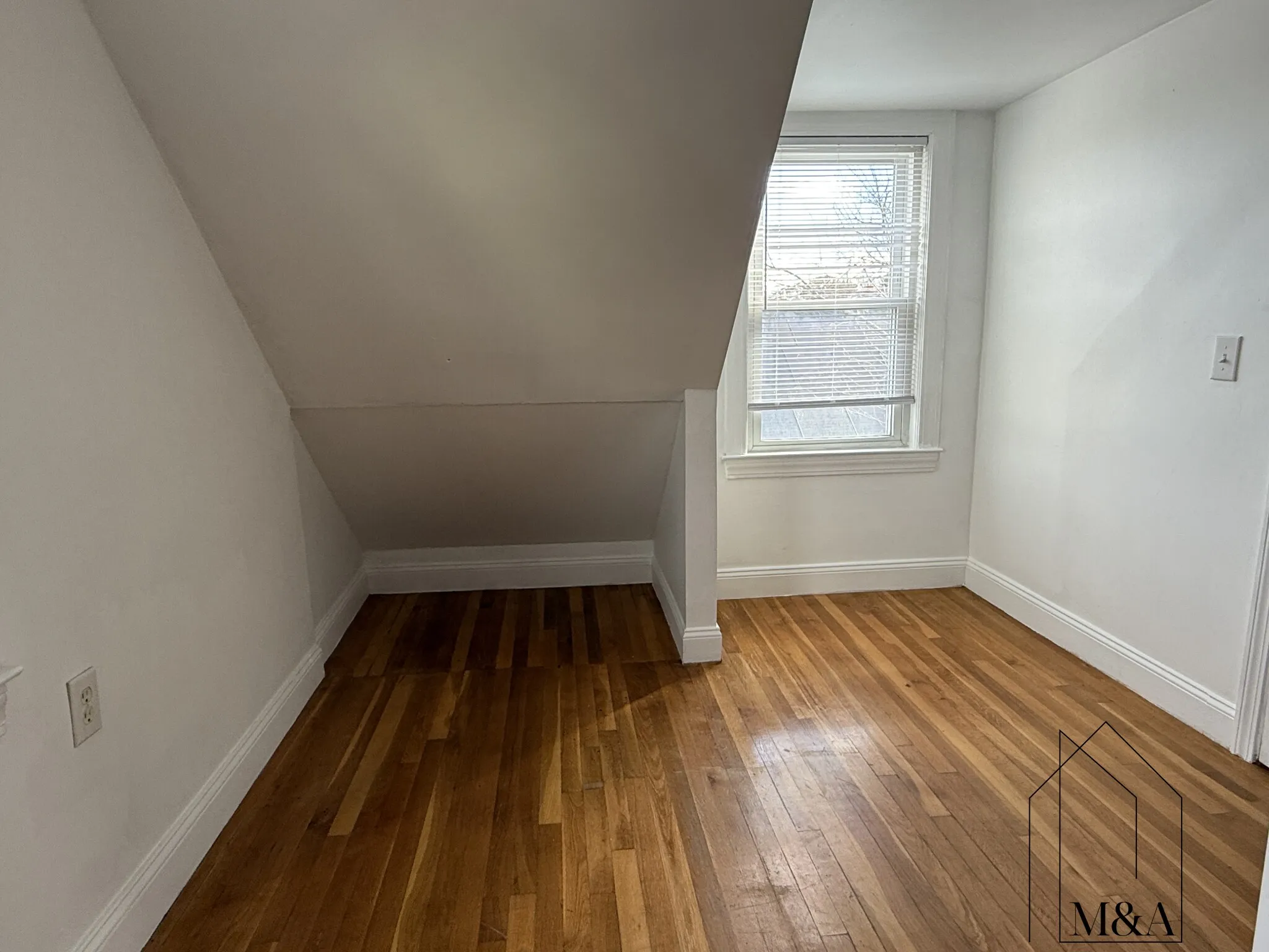 78 Glendower Rd, Roslindale