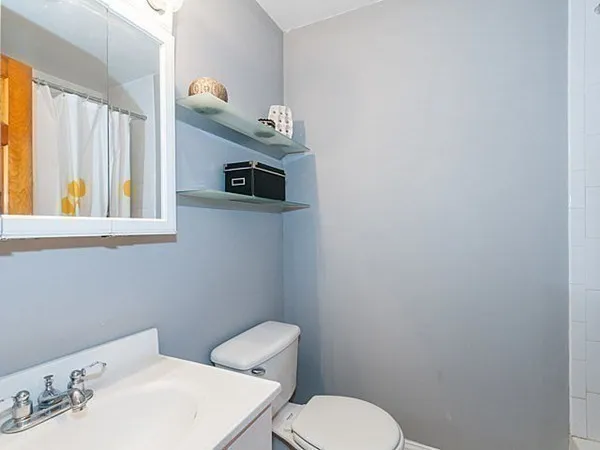 43 Thorndike St, Roxbury