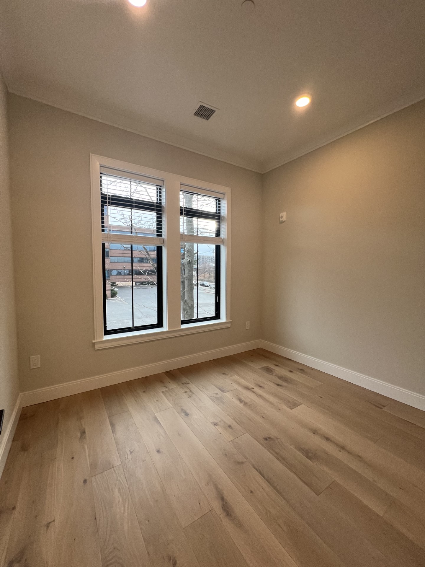 157 Everett St, Allston