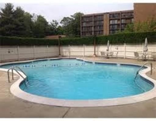 235 Winthrop St, Medford