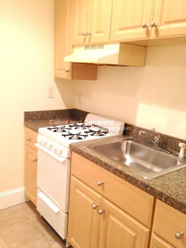 17 Exeter St, Back Bay