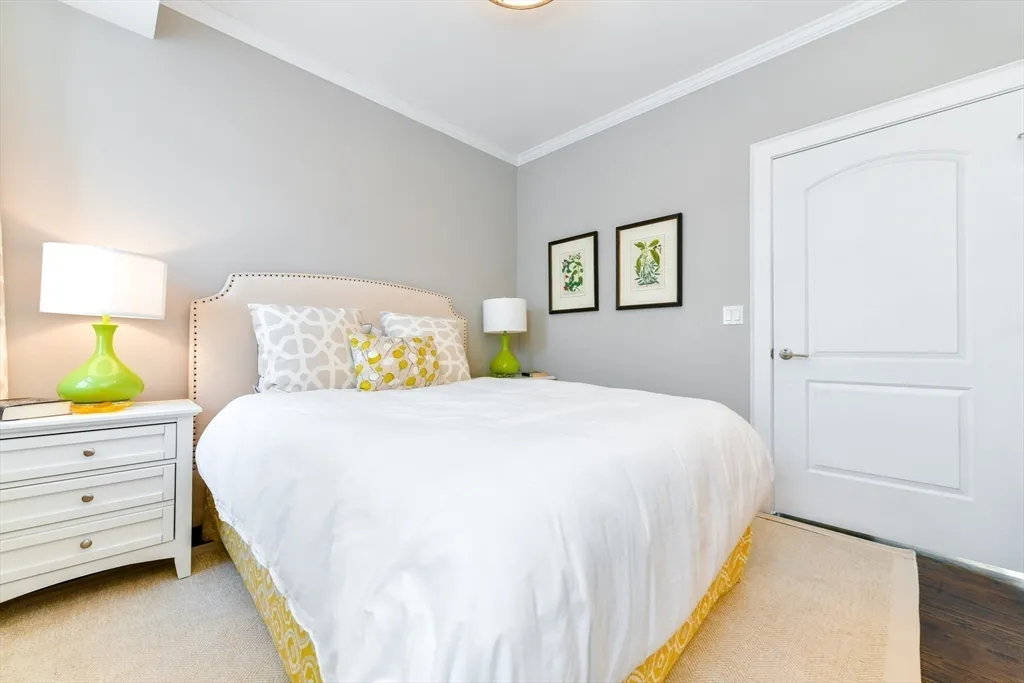 846 East Broadway, South Boston