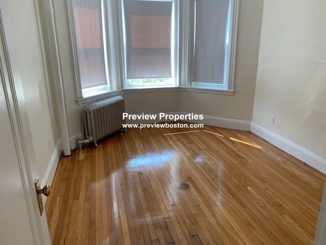 1191 Boylston St, Fenway