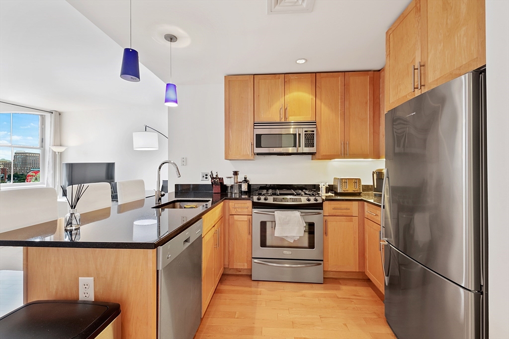 181 Essex, Leather District