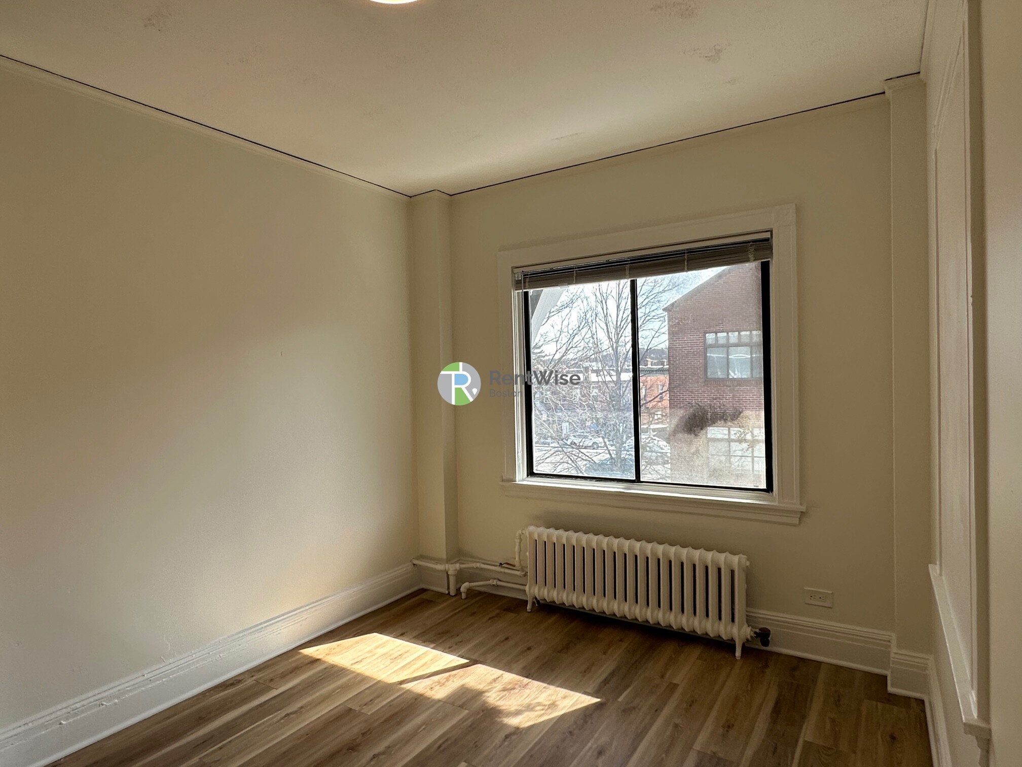 230 Walnut St, Newtonville