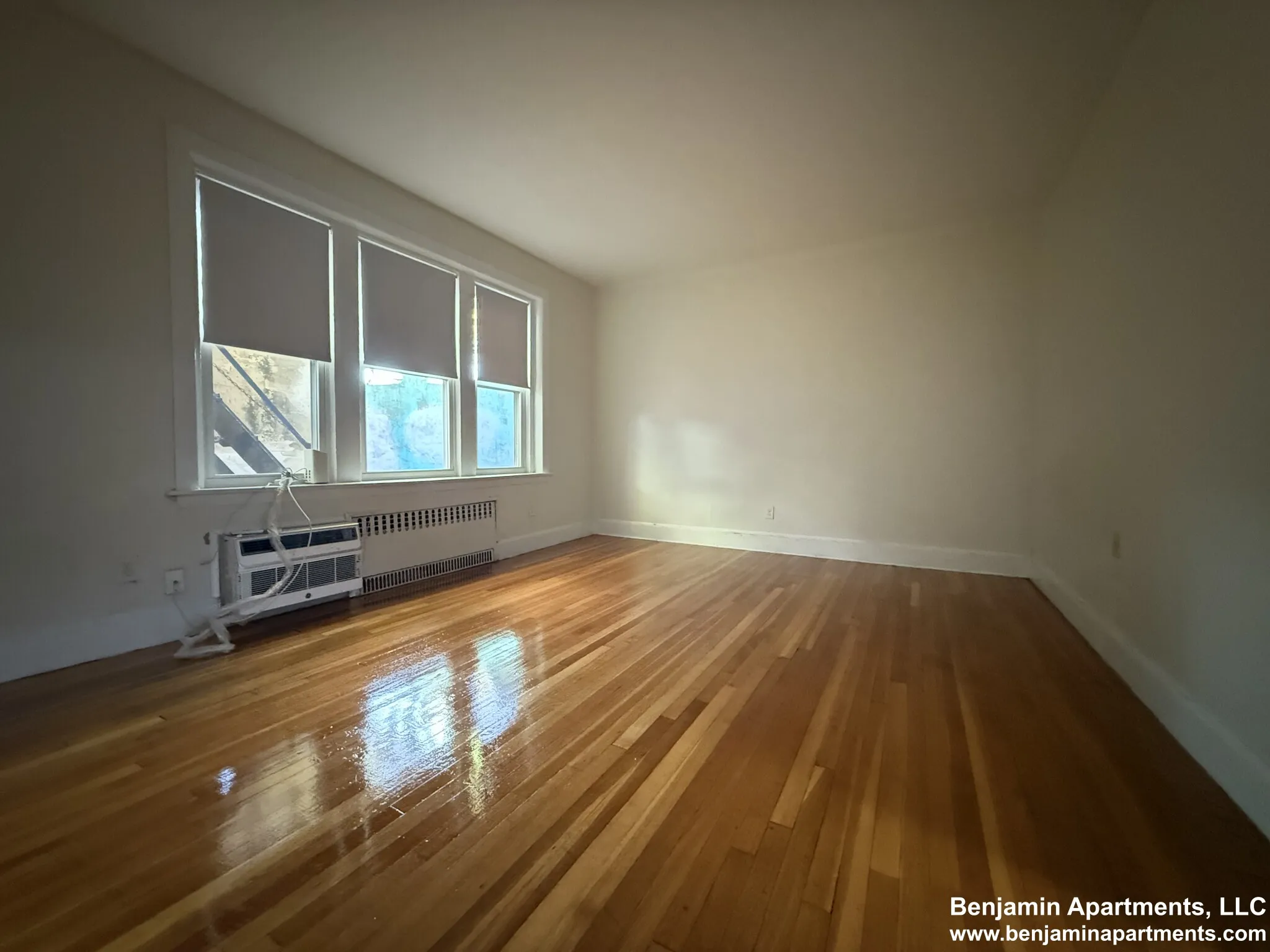 33 Lancaster Ter, Corey Hill