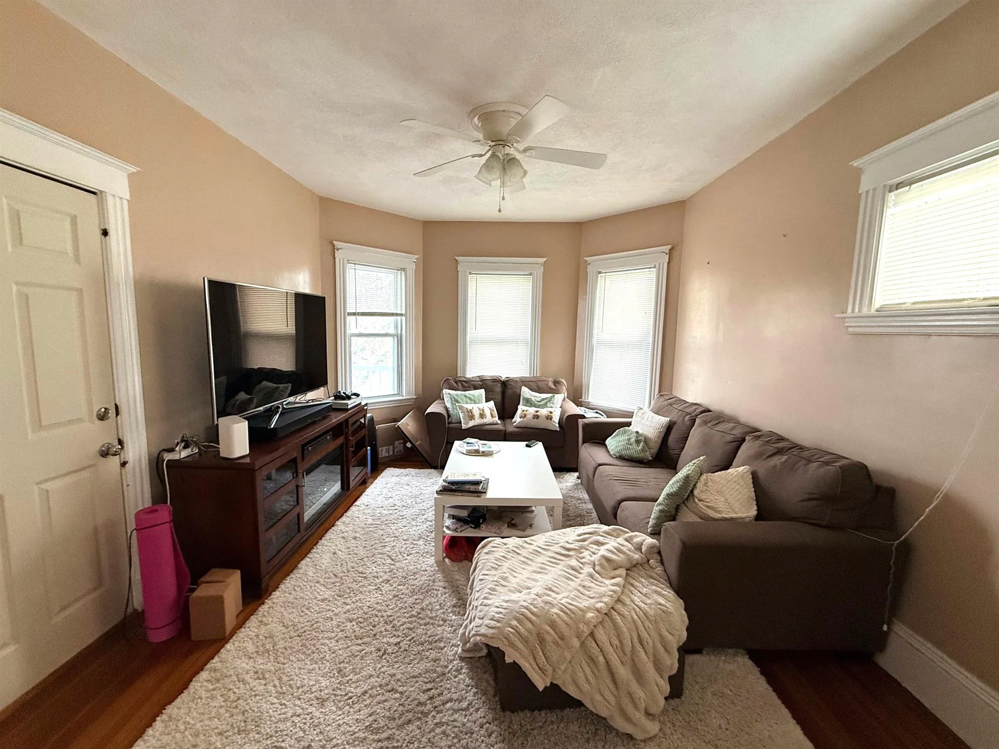 42 Gibbens St, Powder House Square