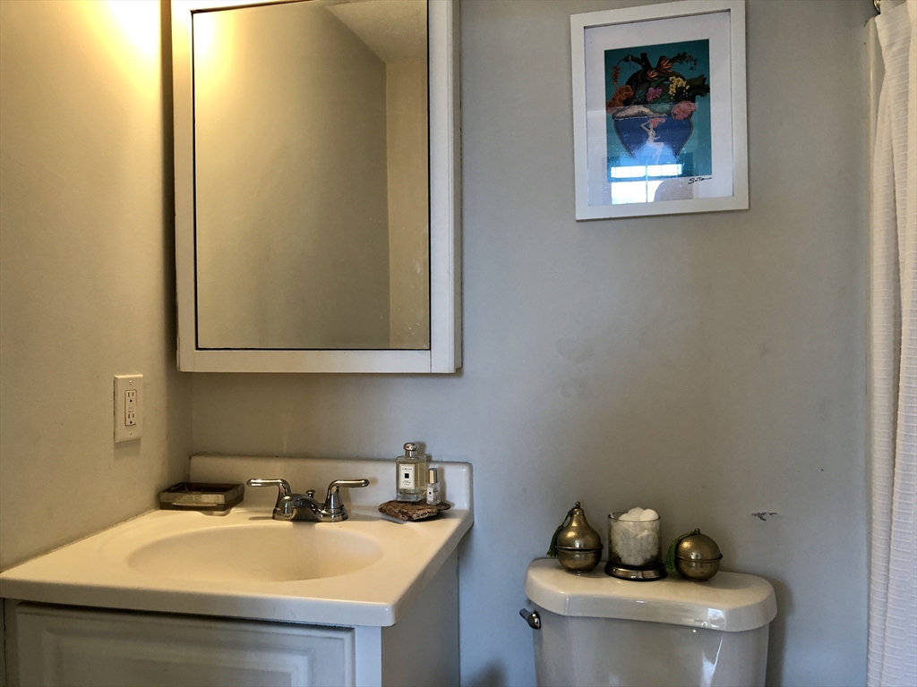 701 Massachusetts Ave, South End