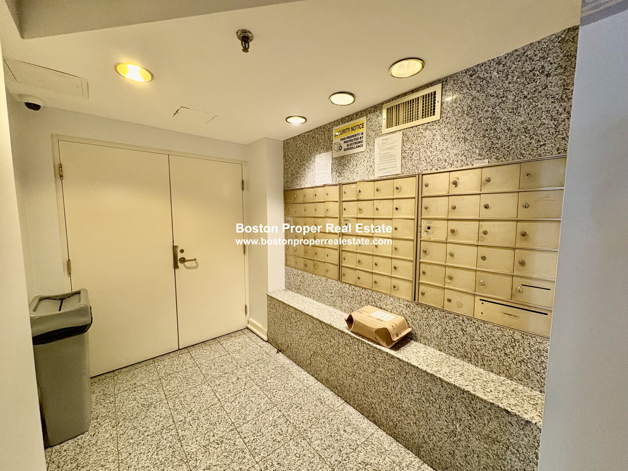 1933 Commonwealth Ave, Brighton