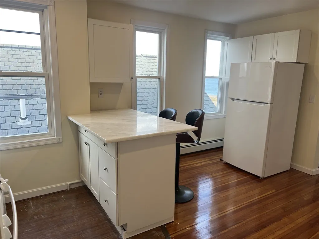 117 Winthrop Shore Dr, Winthrop