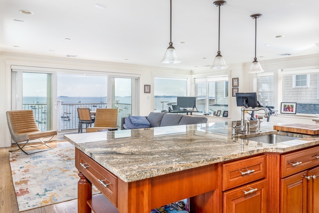 289 Humphrey St, Swampscott