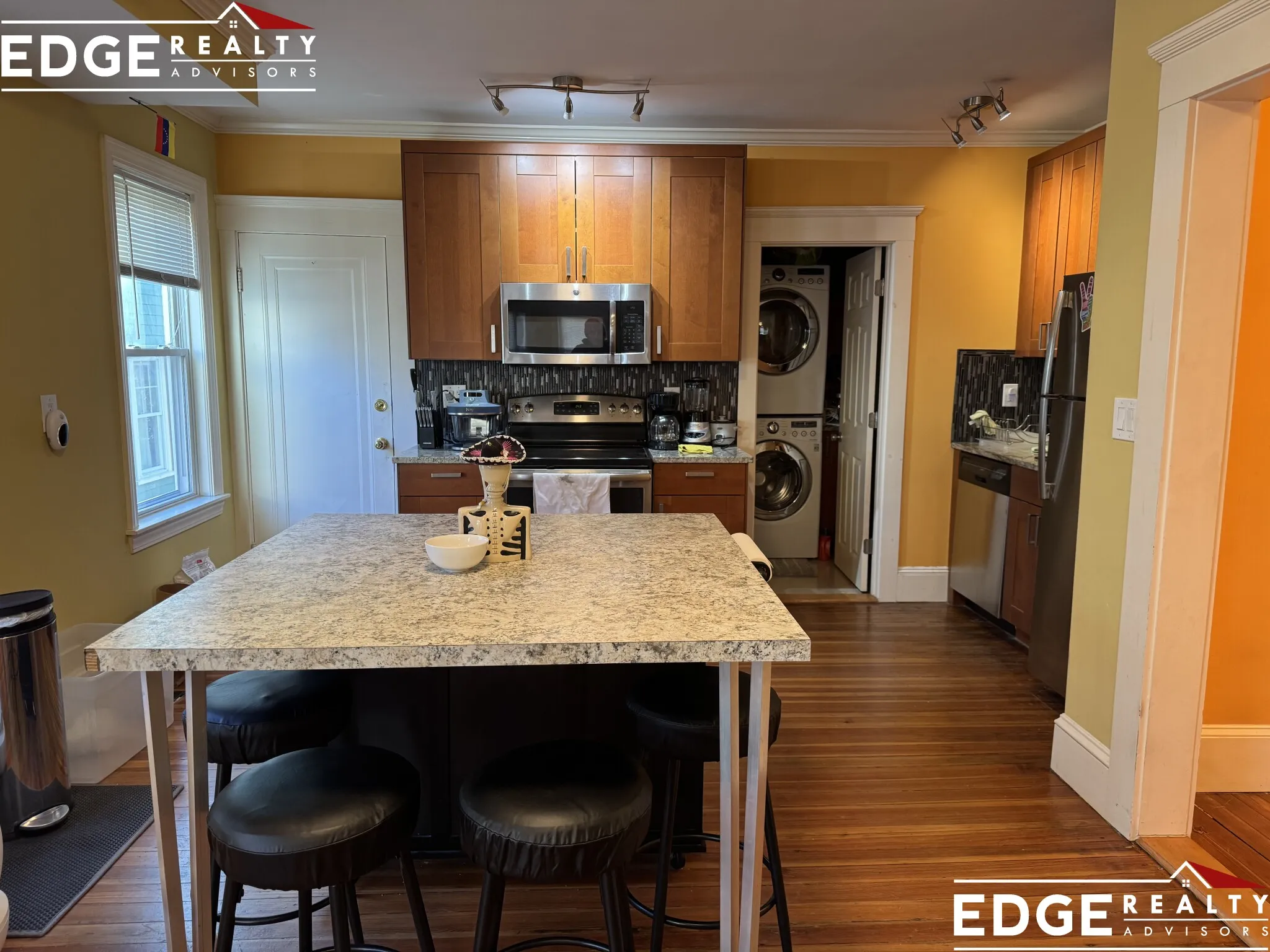 136 Summer St, Watertown